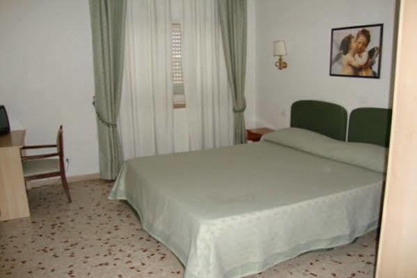 Villa Del Sole Terracina Exterior foto